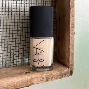 NARS Shear Glow Foundation
